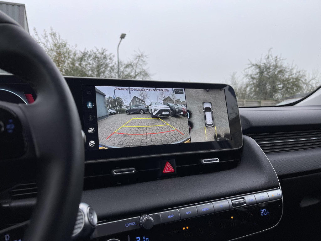 Hyundai Ioniq 5 lounge awd 77.4 kwh hyundai ioniq 5 lounge awd 77 kwh panor