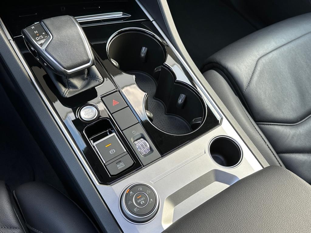 Volkswagen Touareg 3.0 tsi ehybrid 4motion elegance | panoramadak | head up