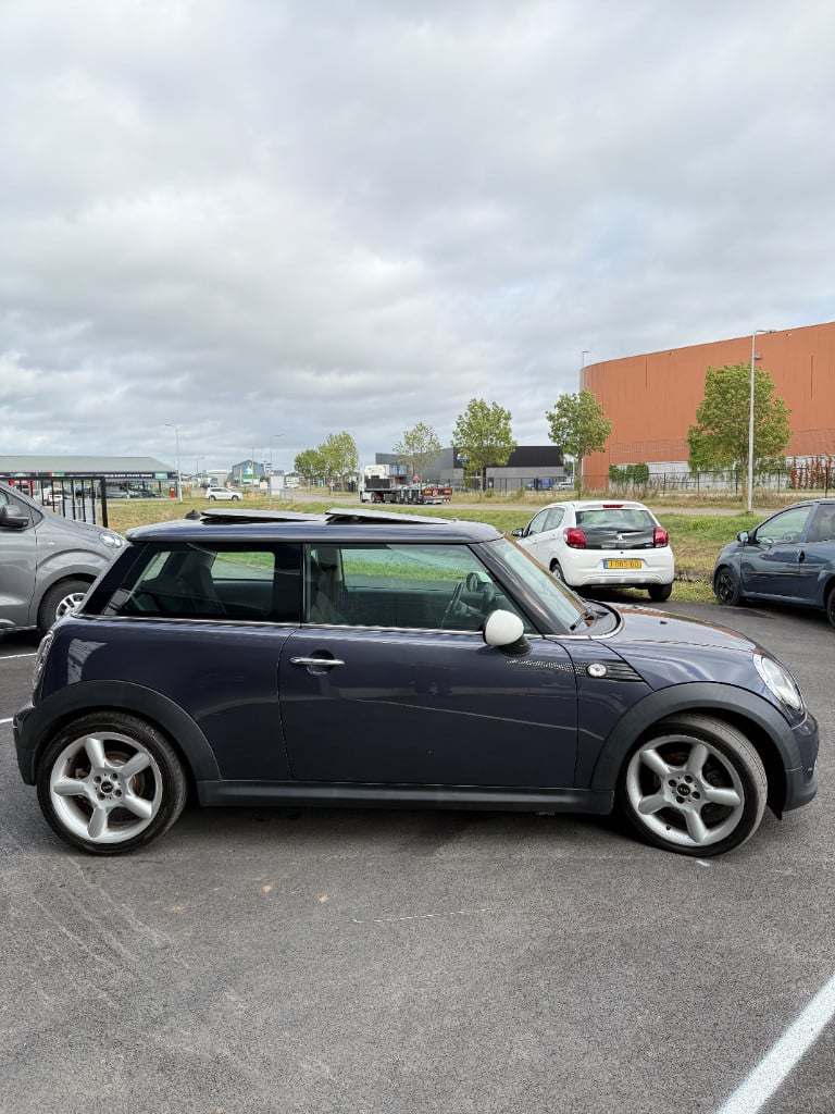 Mini One 1.6 malist - pano - nieuwe koppeling