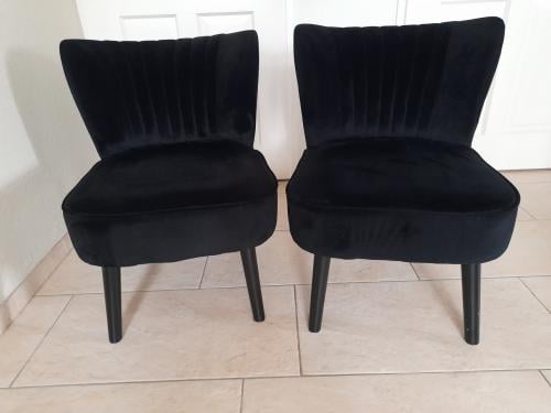 2 leuke fauteuiltjes (in goede nette staat)
