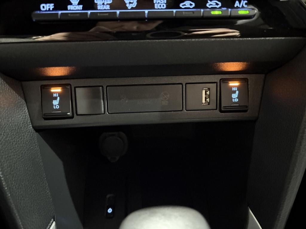 Toyota Yaris Cross 1.5 hybrid team d | navi | pdc | bsm | winterpakket