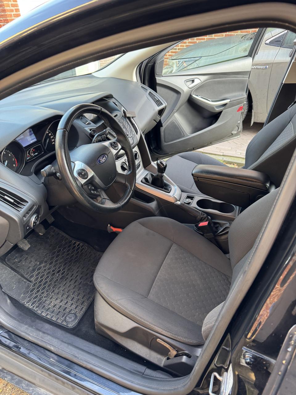 Ford Focus 1.0 Ecoboost 74KW 5-D 2014 Zwart