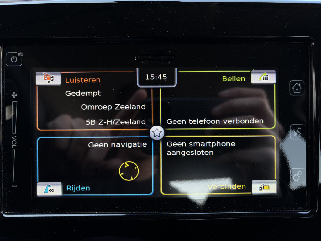 Suzuki Swift 1.2 style smart hybrid