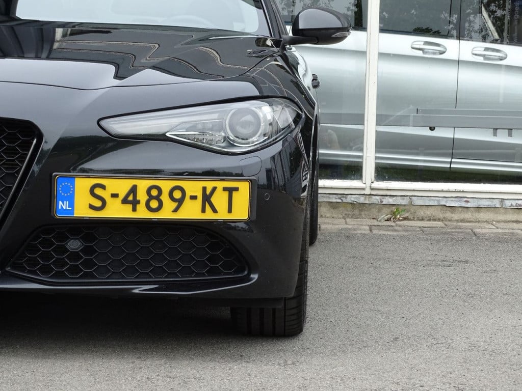 Alfa Romeo Giulia 2.0t b-tech stoel-&stuurwielverwarming | android auto | 1