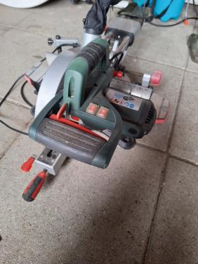 Metabo afkortzaag KGS 216M verkocht en allemaal bedankt voor de reacties