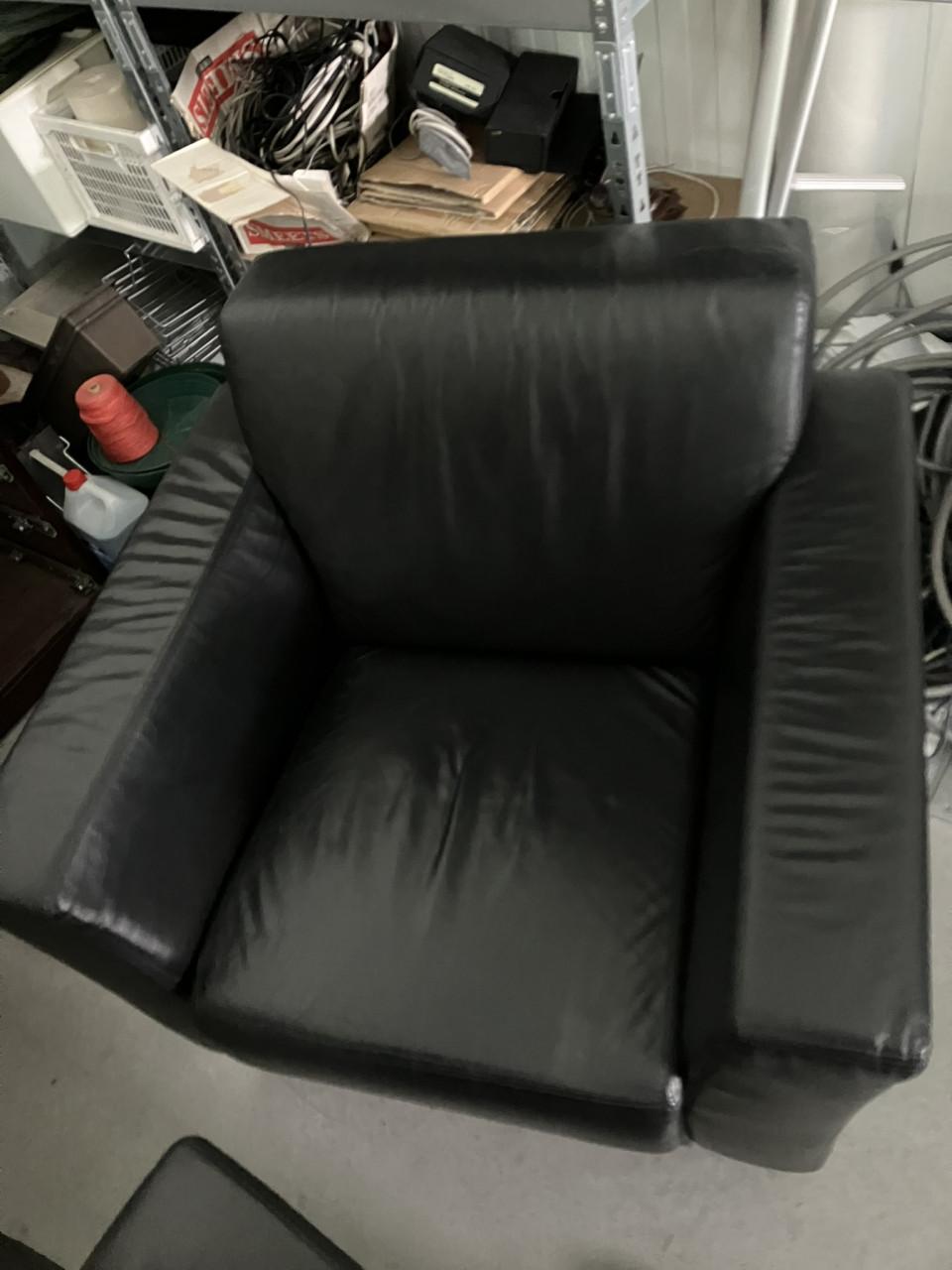 Te koop 2 lederen fautuiles