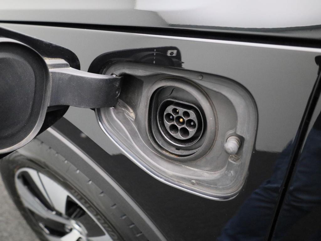 Volvo XC40 1.5 t4 recharge inscription expression | automaat | leder |  pan