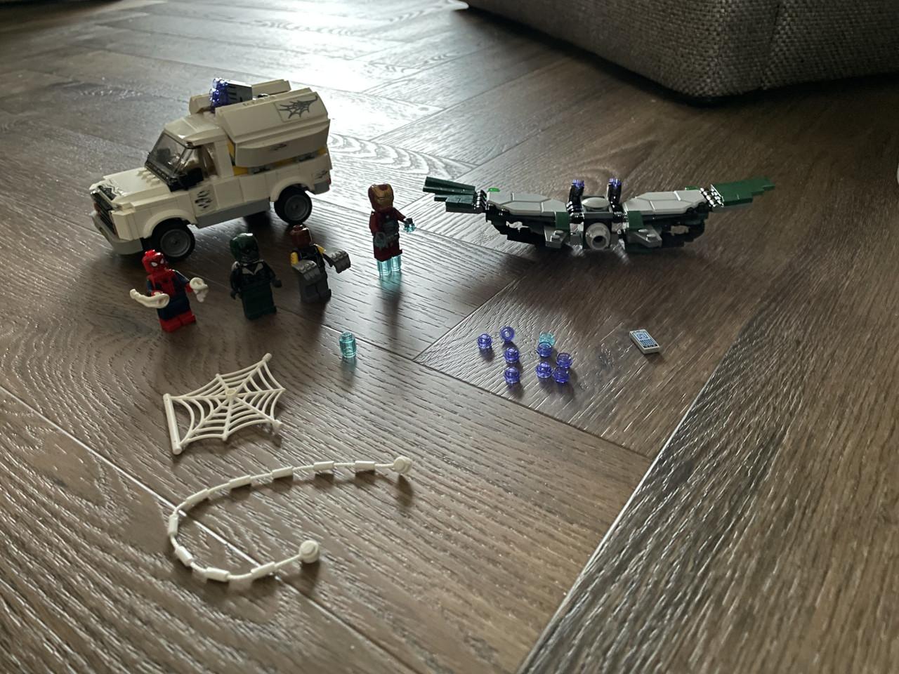 Lego Marvel super helden: Pas op voor de gier 76083