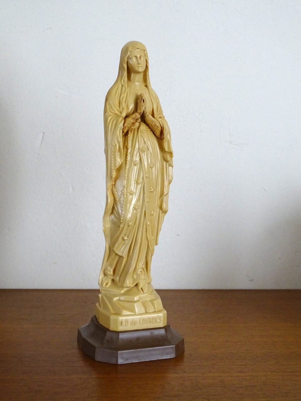 Vintage Beeldje Maria Lourdes Kunststof