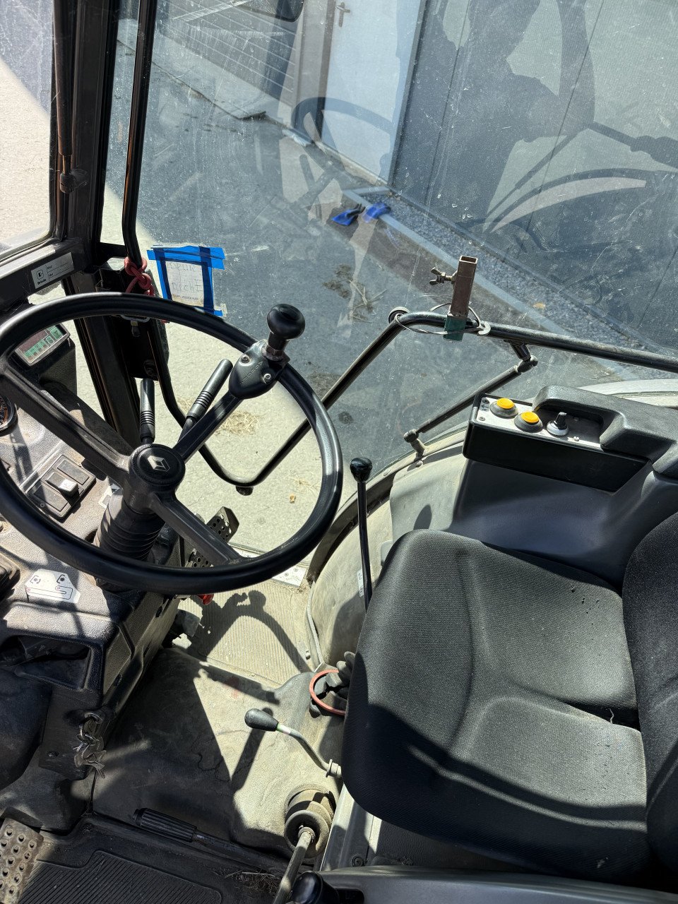 Smalspoor (fruitteelt) Renault Dionis 130