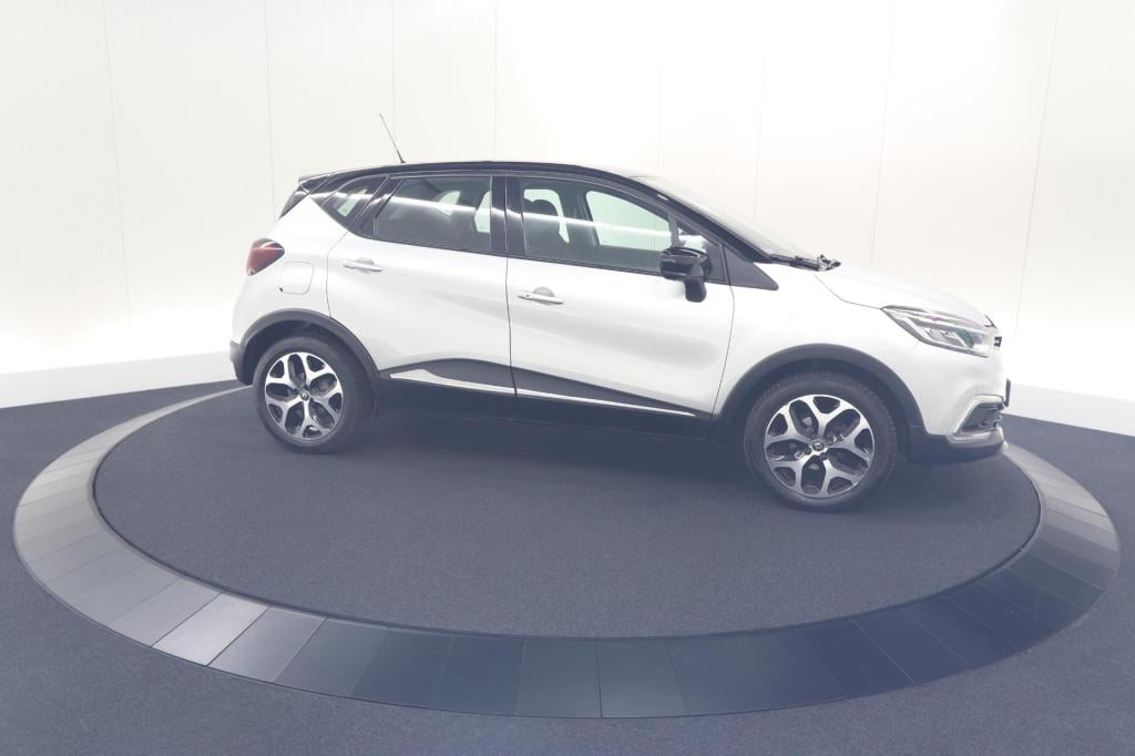 Renault Captur tce 90 intens | trekhaak | allseason banden | navigatie | pa