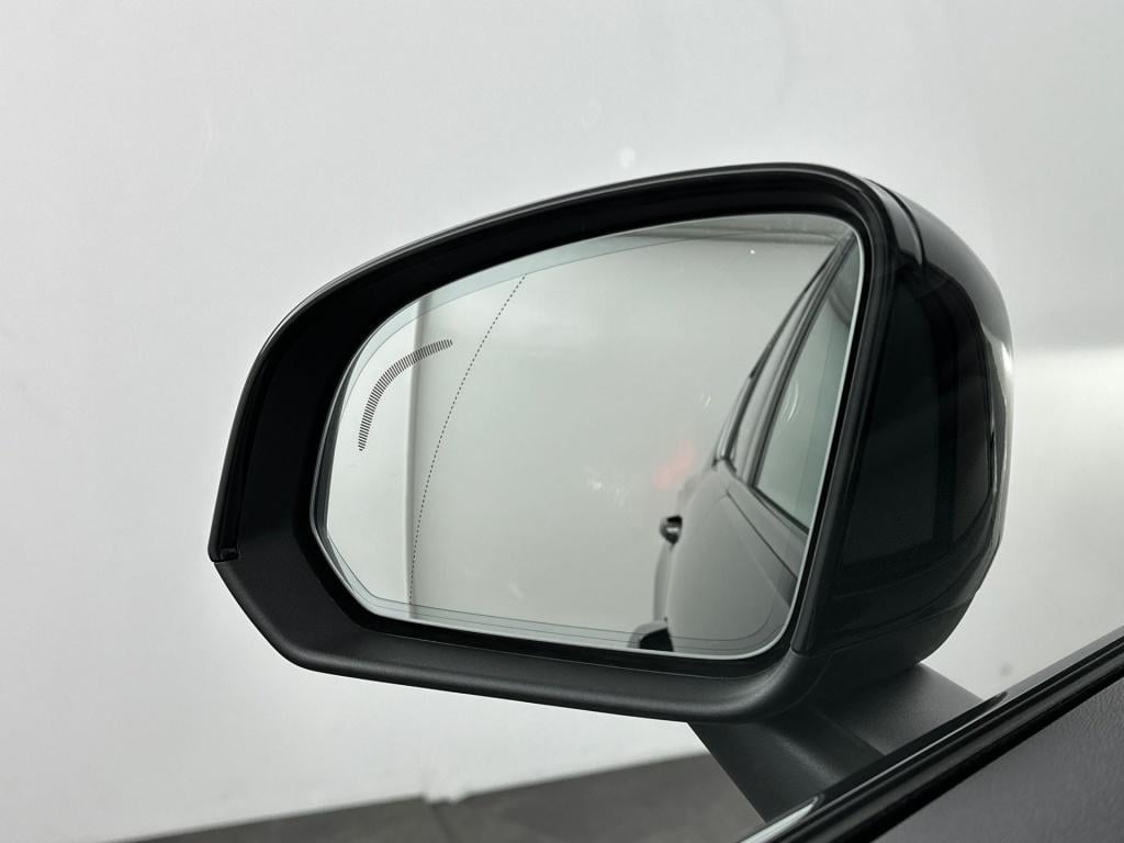 Volvo XC40 b4 197pk plus dark| 360camera| trekhaak| adap.cruise| h&k audio