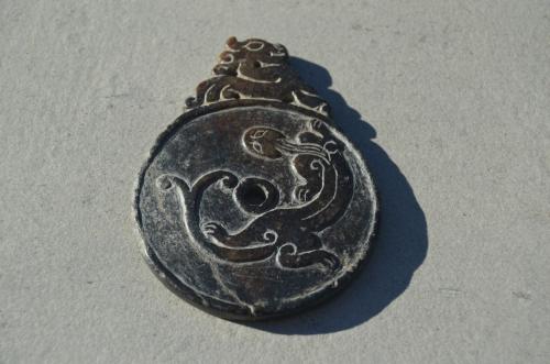 Antieke Chinese jade hanger (bi-schijf of Yu Bi?)