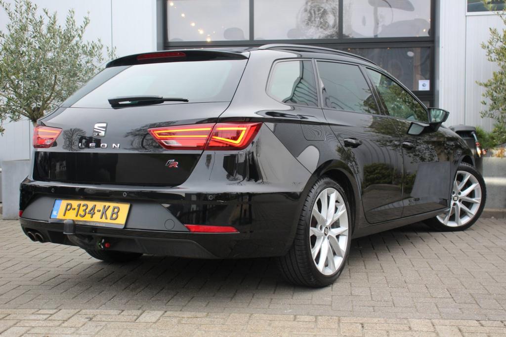 Seat Leon st 1.8 tsi fr business intense - pano - carplay - leder/alcantara