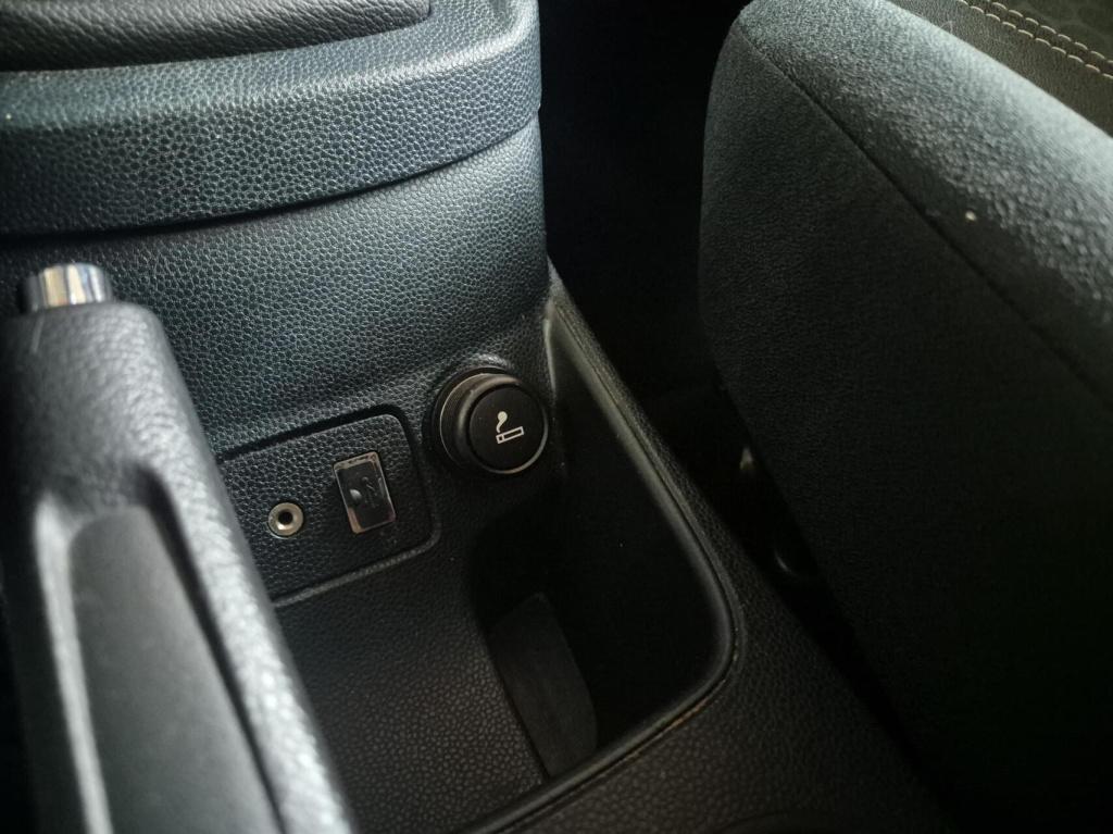 Ford Fiesta 1.25 titanium / nieuwe distriebutieriem 1e eigenaar / stoelverw
