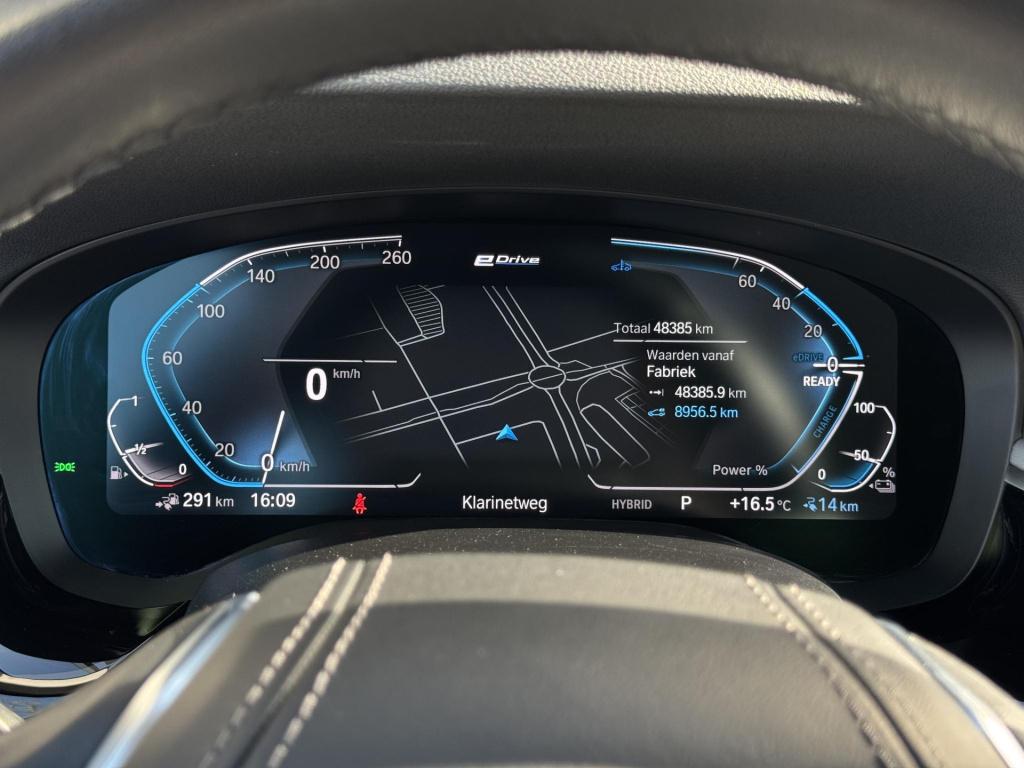 BMW 5 Serie touring 530e xdrive business edition plus soh 98% nl-auto!