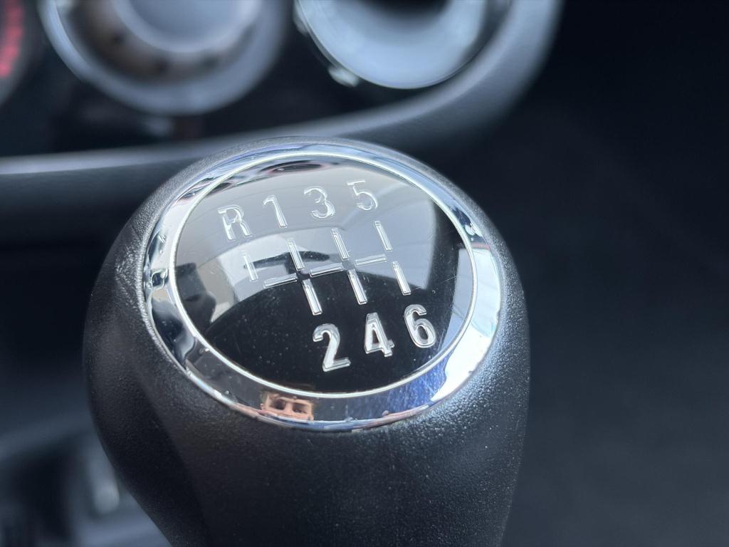 Opel Corsa 1.6-16v t color edition opc line