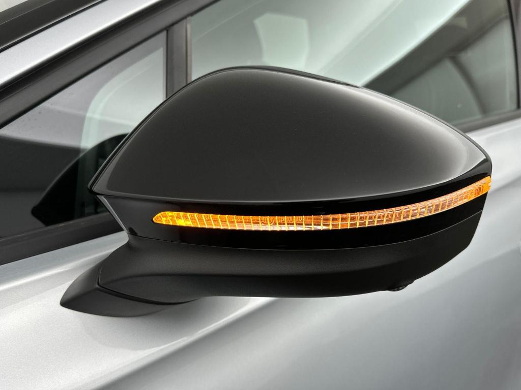 Volkswagen Id.7 limousine pro business 77 kwh 286pk black style