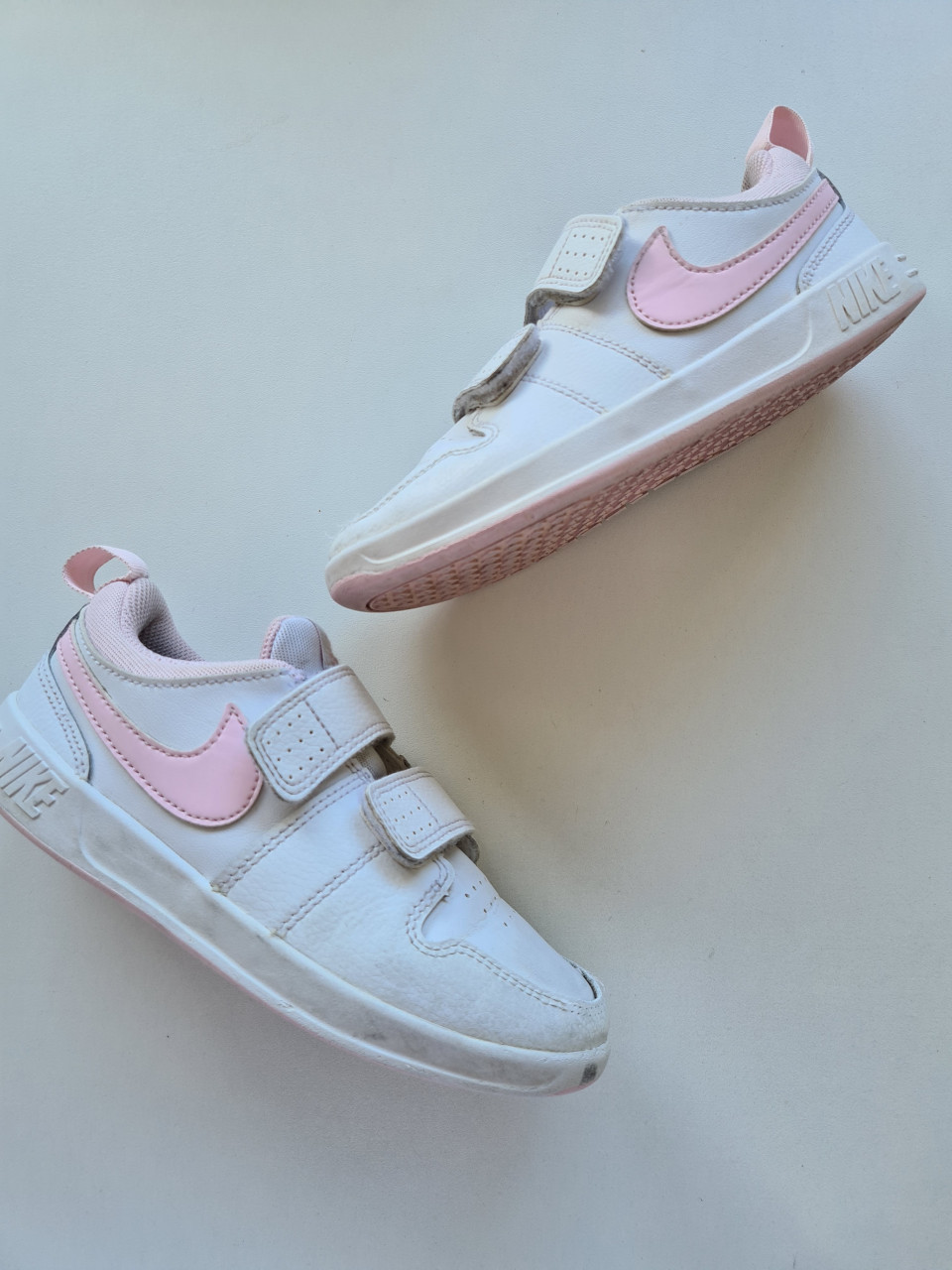 Nike witte met roze klittenband sneackers  Maat 31