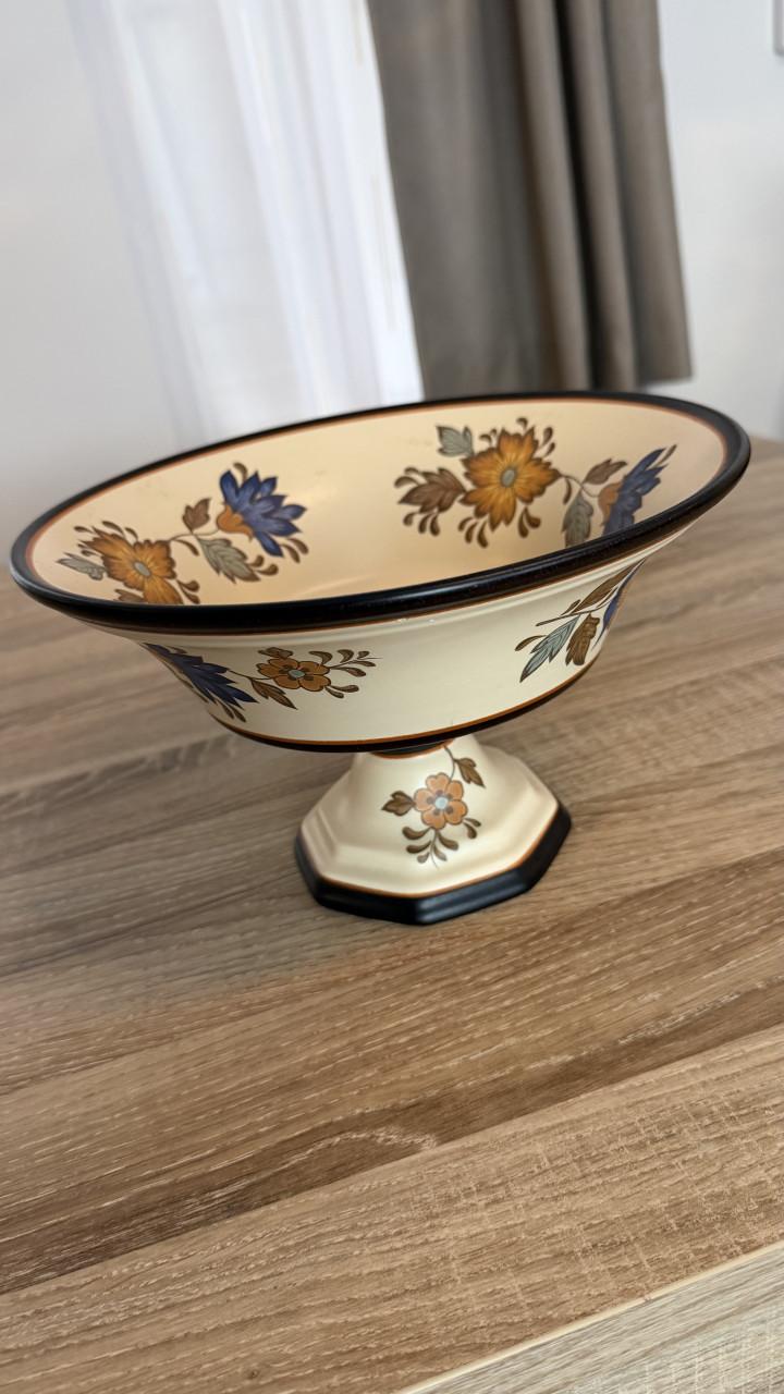Keramieke vazen en schalen (Flora)