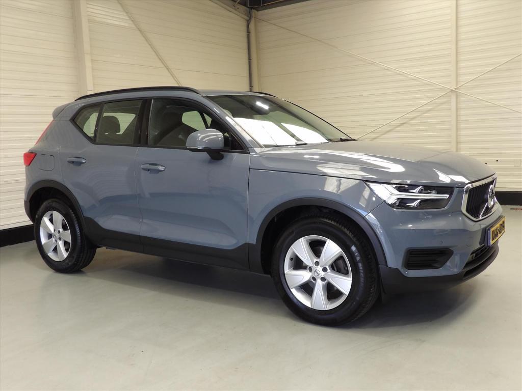 Volvo XC40 t3 163pk geartronic momentum core