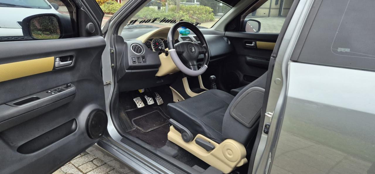Suzuki swift (zie omschrijving)