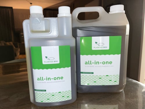 All-in-one vloeibare aquariumbemesting