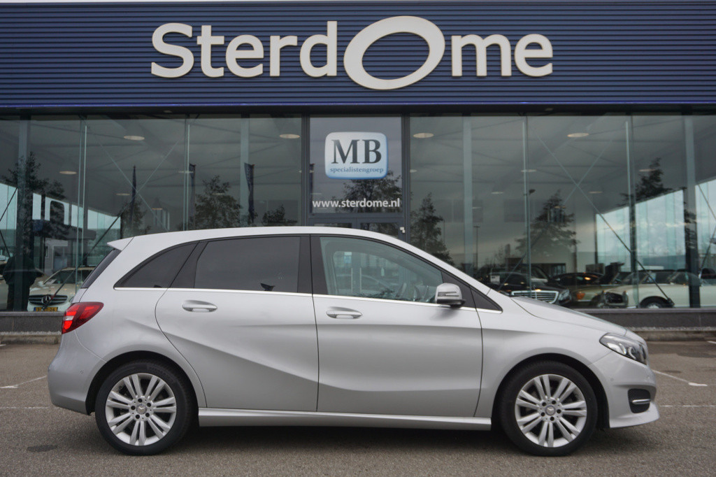 Mercedes-Benz B-Klasse 180 ambition style l facelift uitvoering l xenon l p