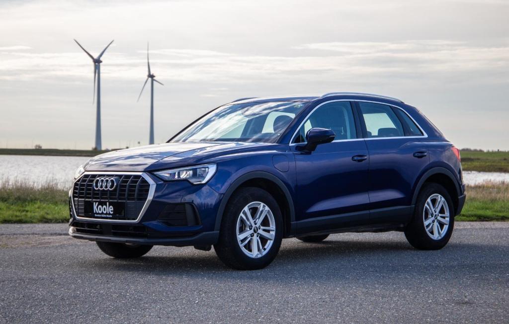 Audi Q3 45 tfsi e edition automaat / plug in hybrid / stoelverwarming / lee