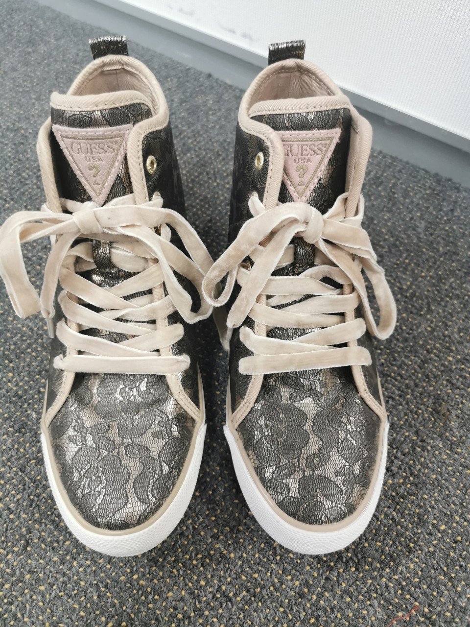 Nieuwe Guess schoenen (40)