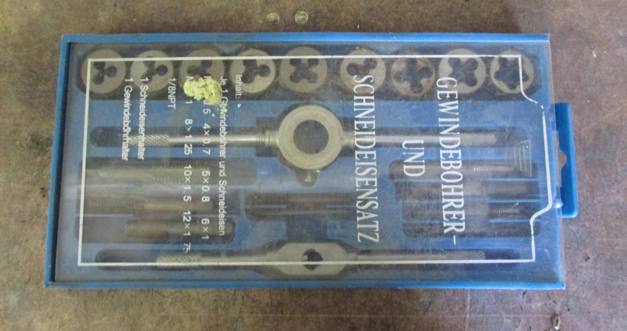 Div  Gereedschap   (schuur opruiming)