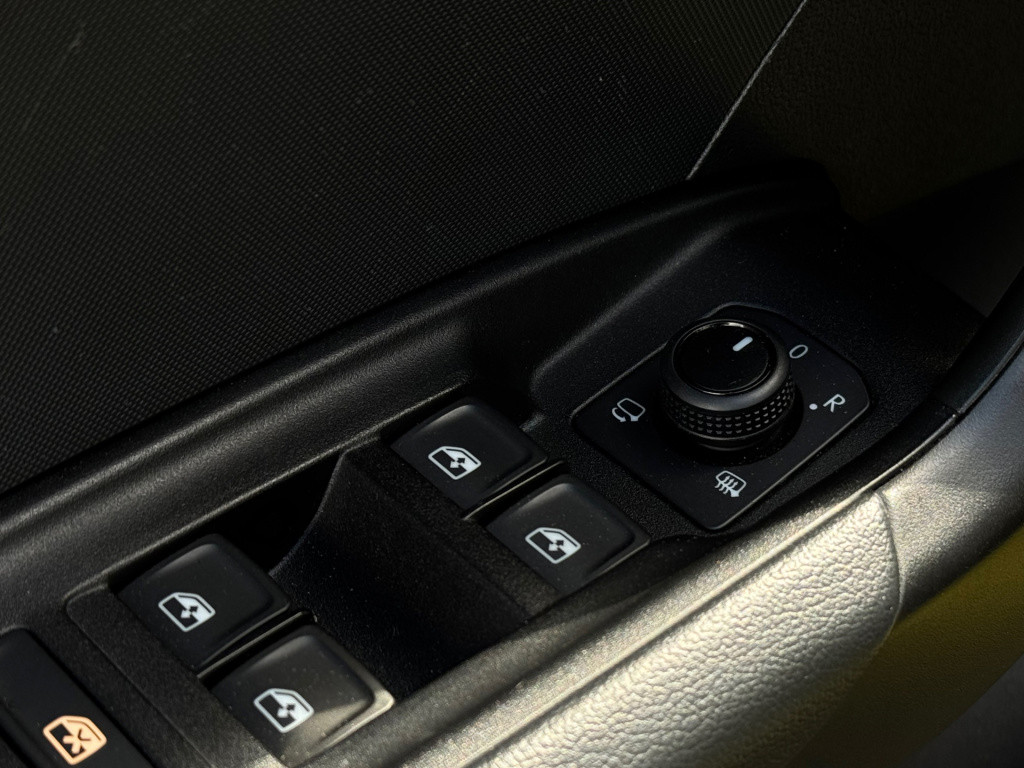 Audi A1 Sportback 25 tfsi edition s- line * carplay * led * automaat