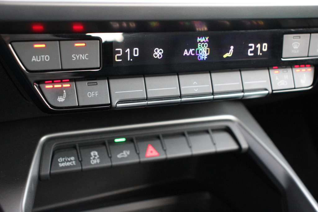 Audi A3 sportback 40 tfsi e business edition | cruise | dab | trekhaak