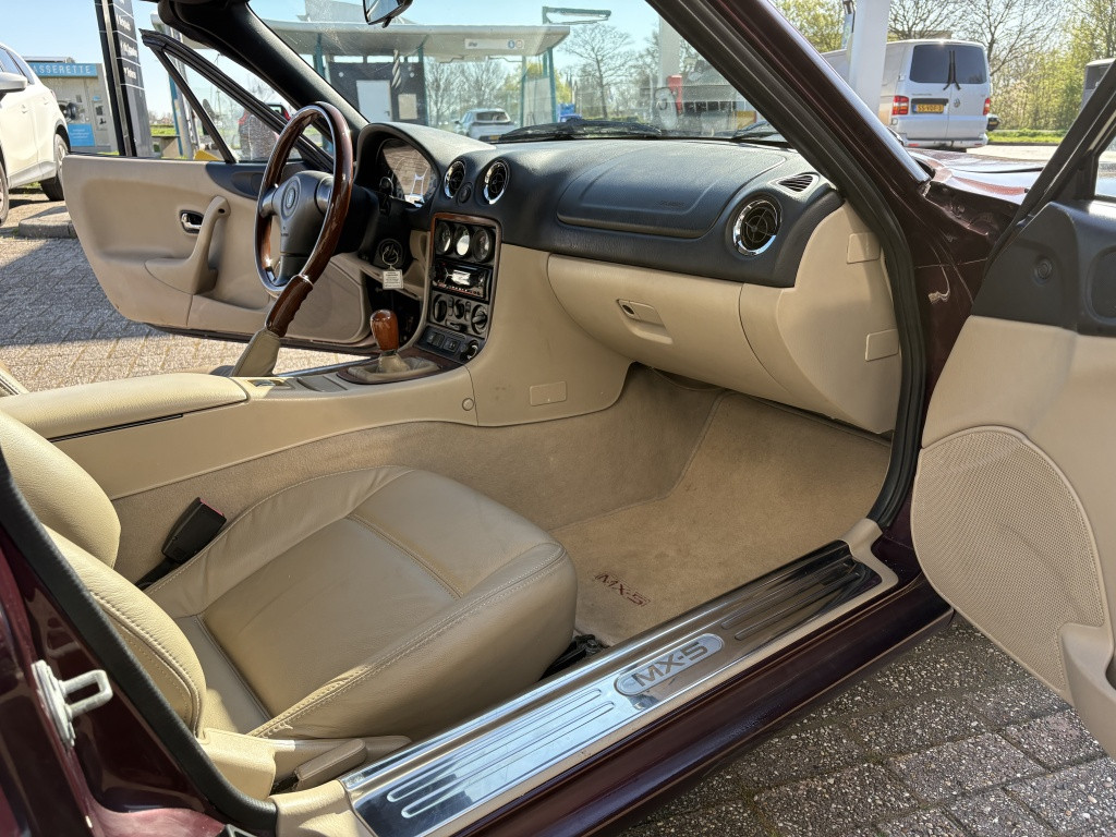 Mazda Mx-5 1.6i van particulier