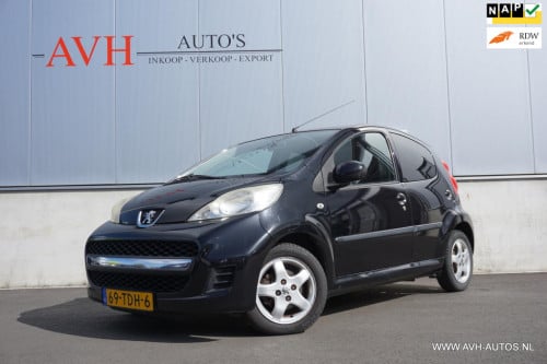 Peugeot 107 1.0-12v black & silver