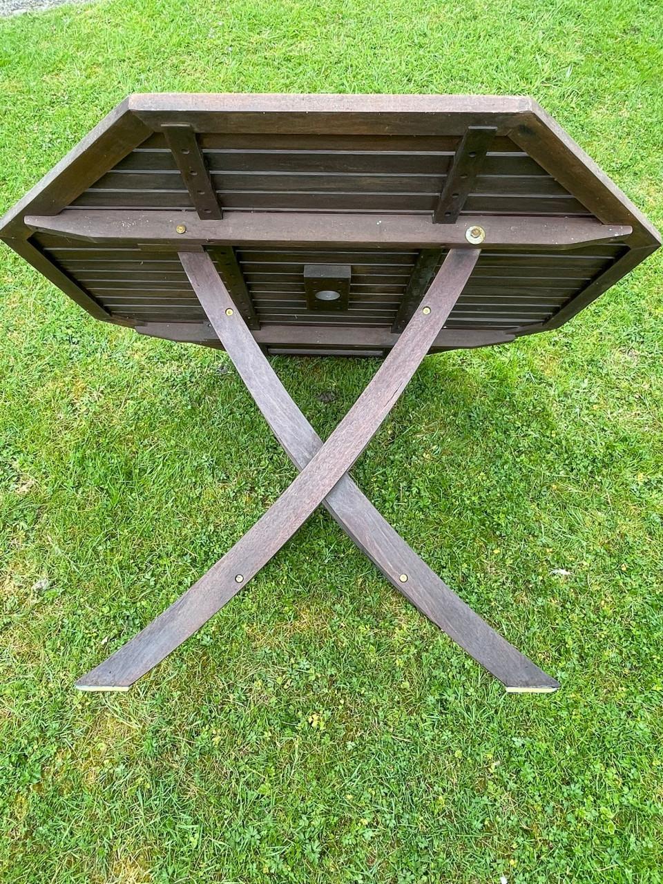 Teakhouten tuintafel