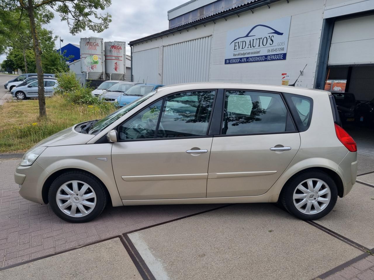 Renault Scénic 1.6-16V Tech Line | 2e Eigenaar | Keyless Go | Trekhaak