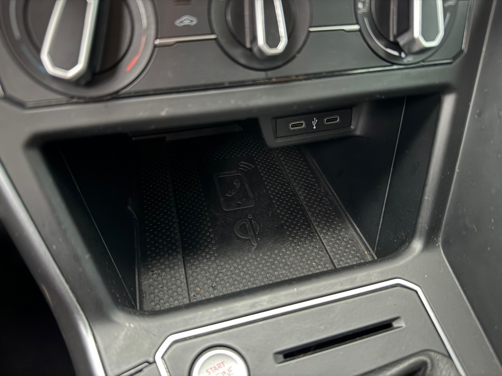 Volkswagen Polo 1.0 tsi highline * virtual cockpit * keyless * camera