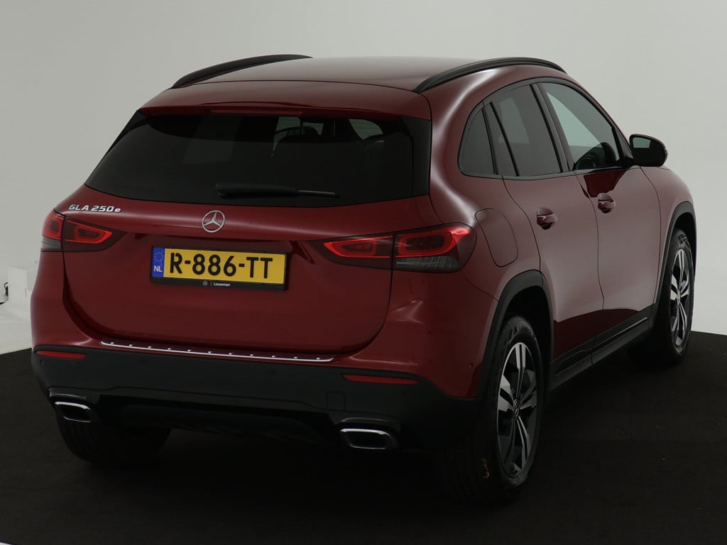 Mercedes-Benz Gla-klasse 250 e amg line | dodehoekdetector | nightpakket | 
