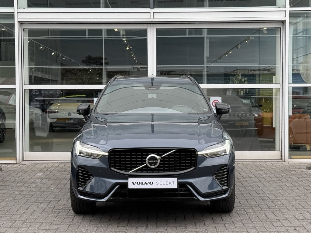 Volvo XC60 t6 340pk recharge r-design| panodak| adap.cruise| 360camera| tre