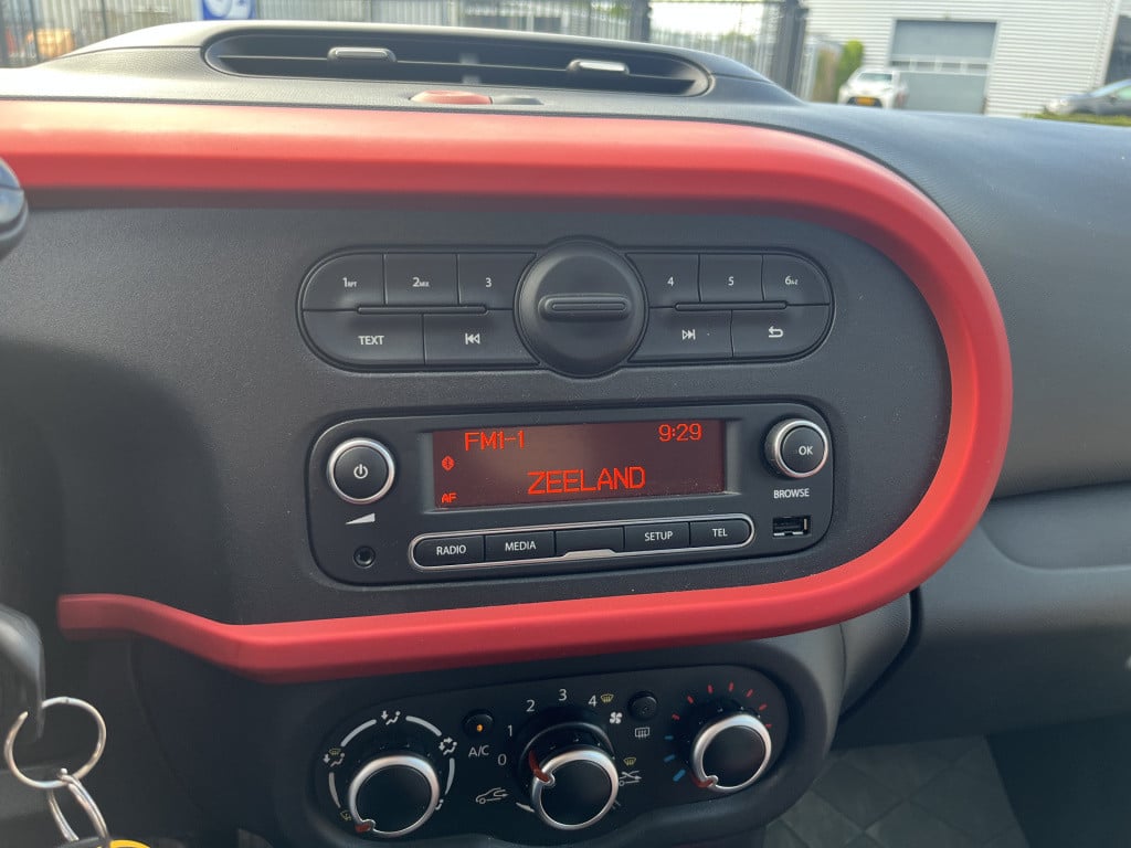 Renault Twingo 1.0 sce intens 57 dkm cruise