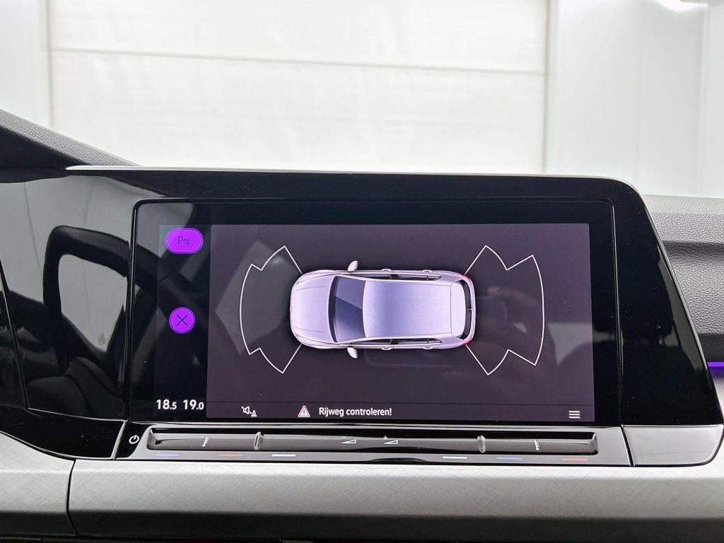 Volkswagen Golf 1.0 tsi life | navigatie | apple carplay / android auto | s