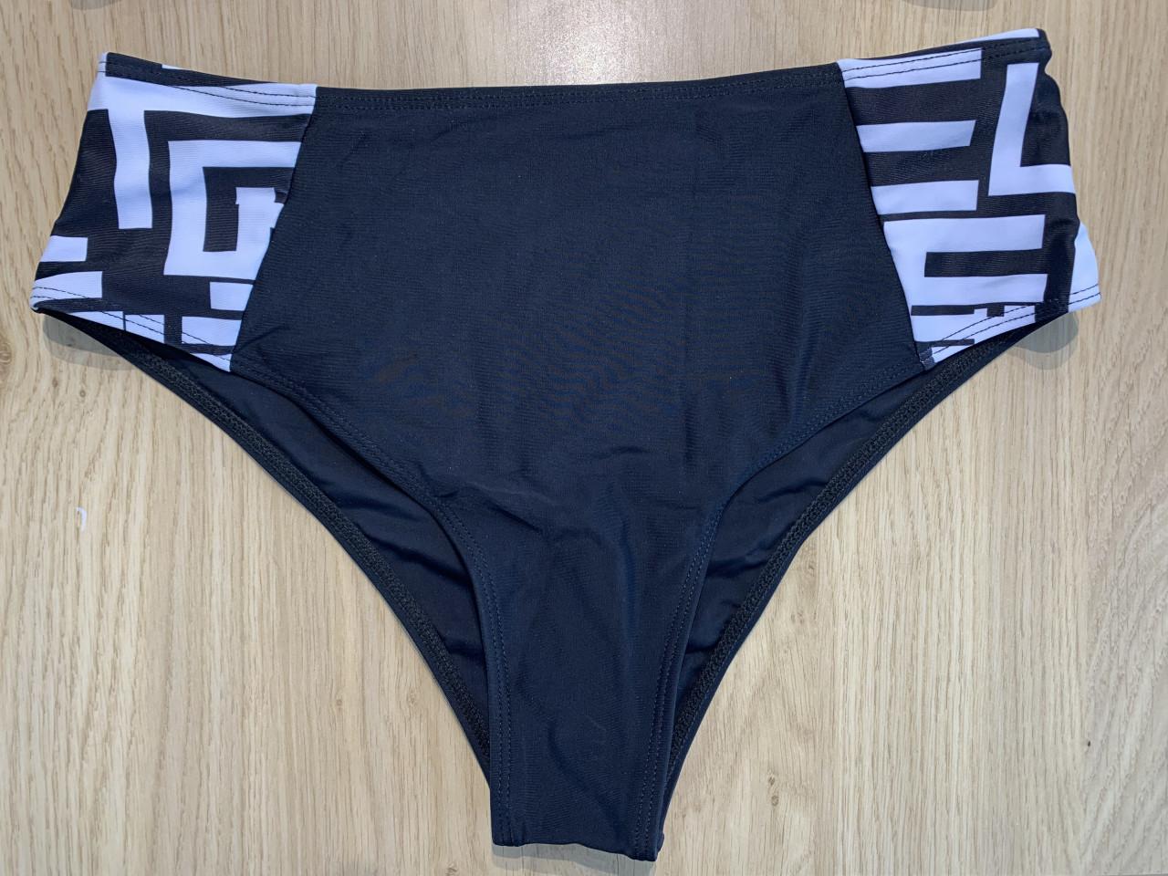 Zwart-wit bikini maat M