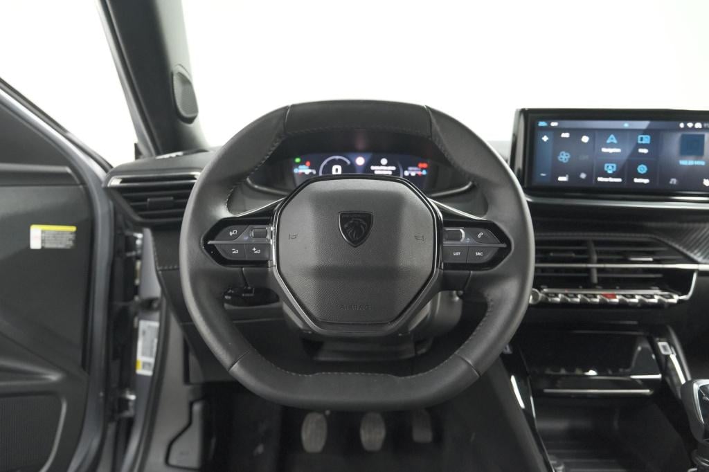 Peugeot 2008 puretech 100 allure | camera | navigatie | parkeersensoren | a
