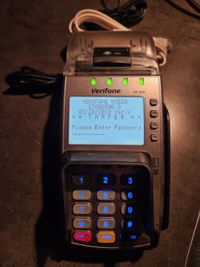 Werkende Verifone VX 520 een veelgebruikte betaalautomaat