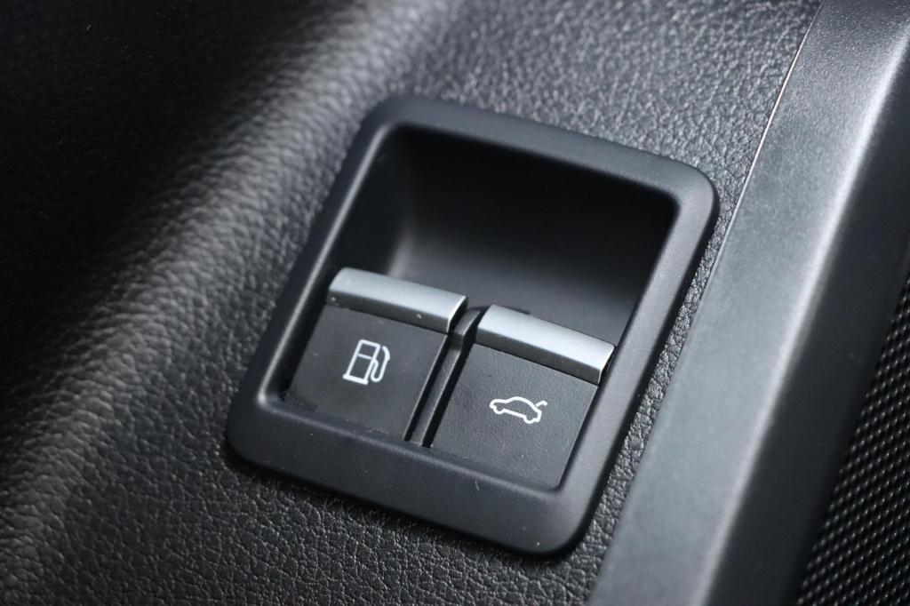 Audi Q5 55 tfsi e s line quattro 367pk s tronic | trekhaak | stoel- en stuu