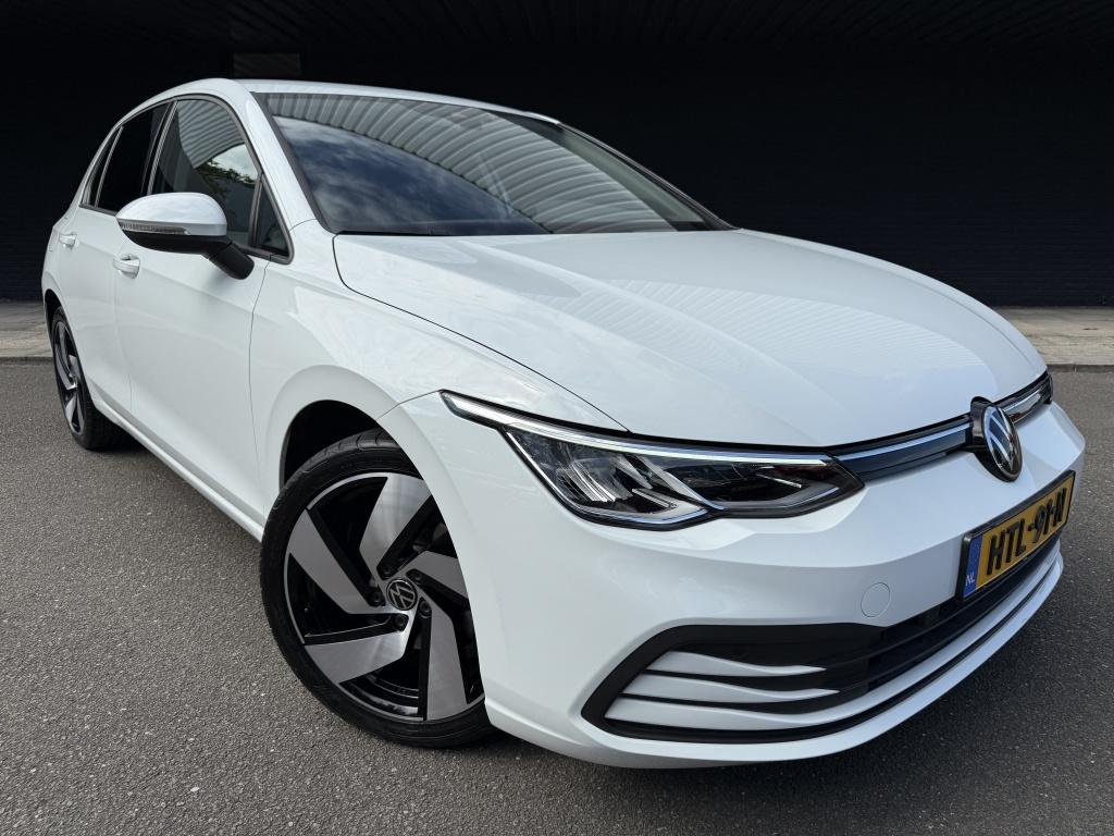 Volkswagen Golf 1.0 tsi life // led koplampen // trekhaak //