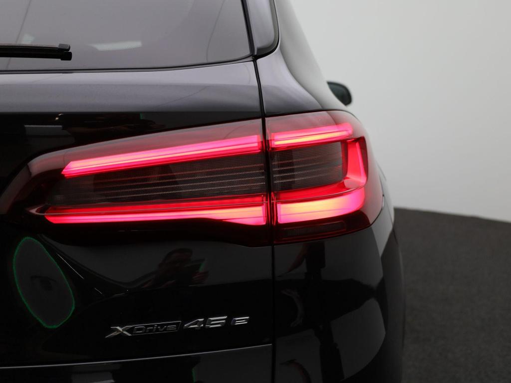 BMW X5 xdrive45e high executive | automaat | trekhaak | luchtvering | memor