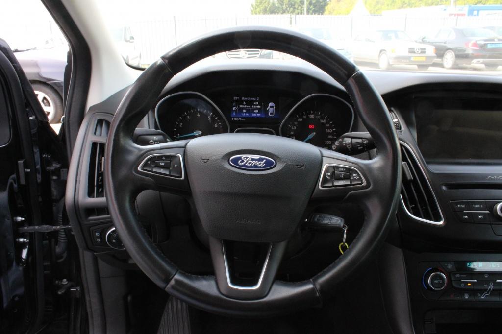 Ford Focus wagon 1.0 titanium