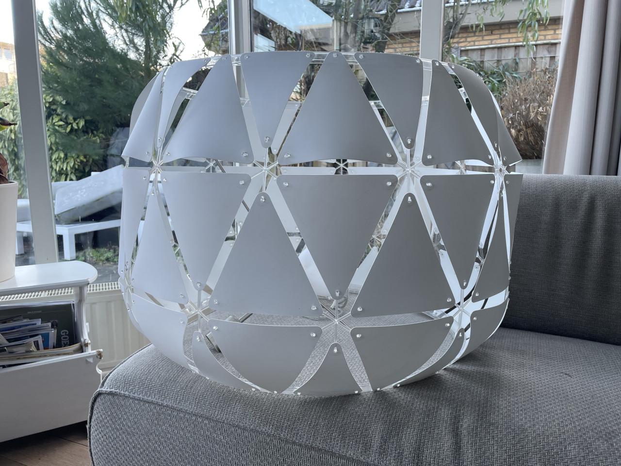 Mooie moderne grote witte design hanglamp